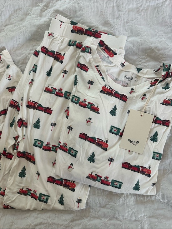 Kyte BABY Other - Kyte Baby Holiday Train PJ Set